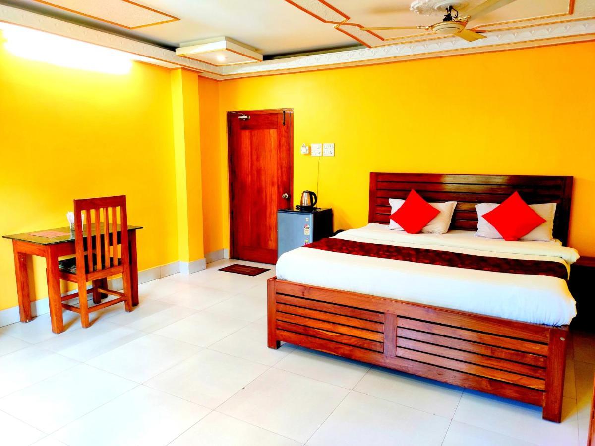 Hotel Nakshatra Karimganj Екстериор снимка