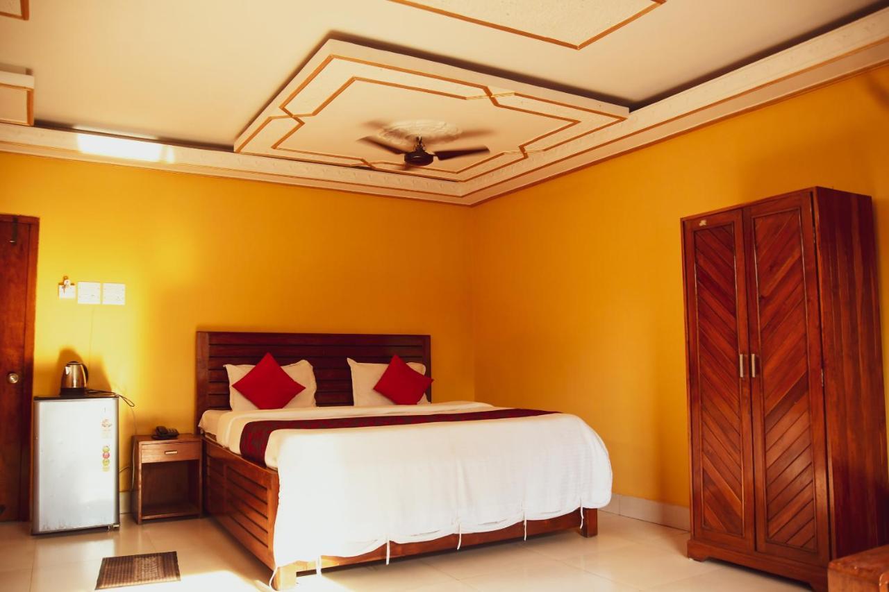 Hotel Nakshatra Karimganj Екстериор снимка