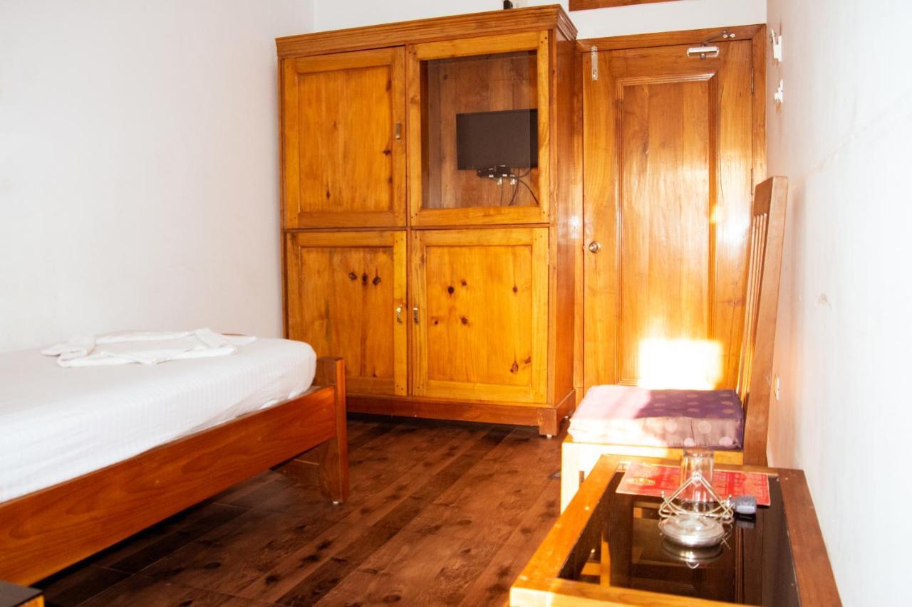 Hotel Nakshatra Karimganj Екстериор снимка