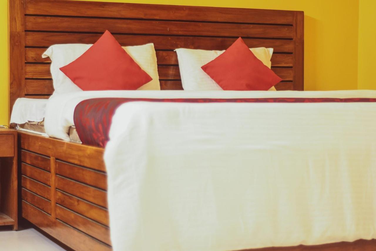 Hotel Nakshatra Karimganj Екстериор снимка